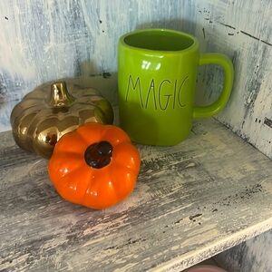 Rae Dunn MAGIC Halloween mug